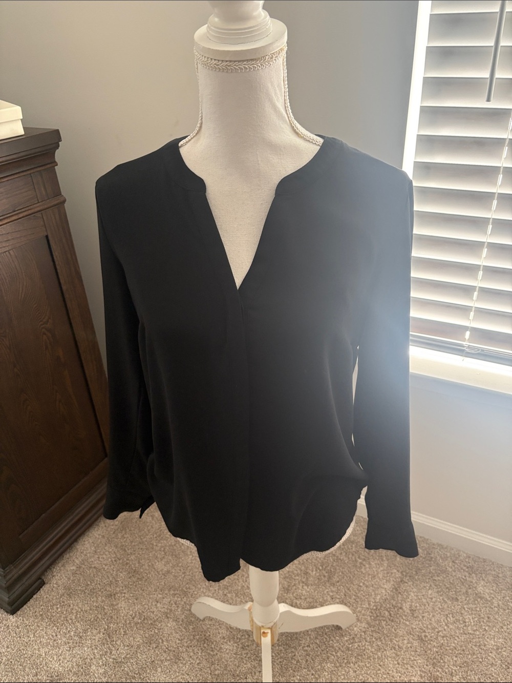 Apt 9 Classic Black V-Neck Long-Sleeve Women's Top